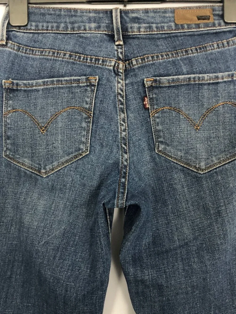 Levi's Bold Curve Straight Jeans Women’s 4/27 Classic Rise Blue Denim Mid Rise